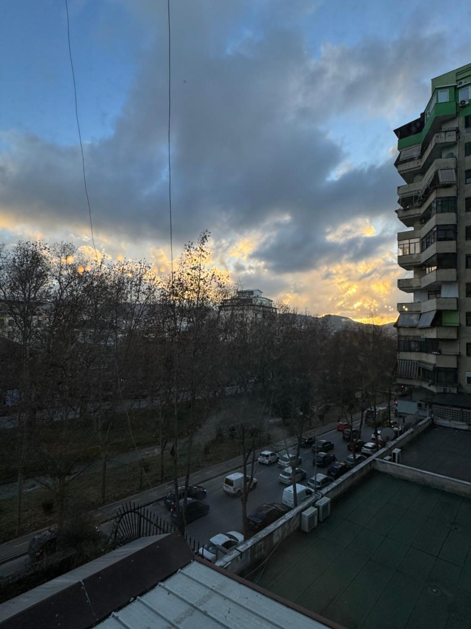 Lana Riverside Apartment Тирана Экстерьер фото